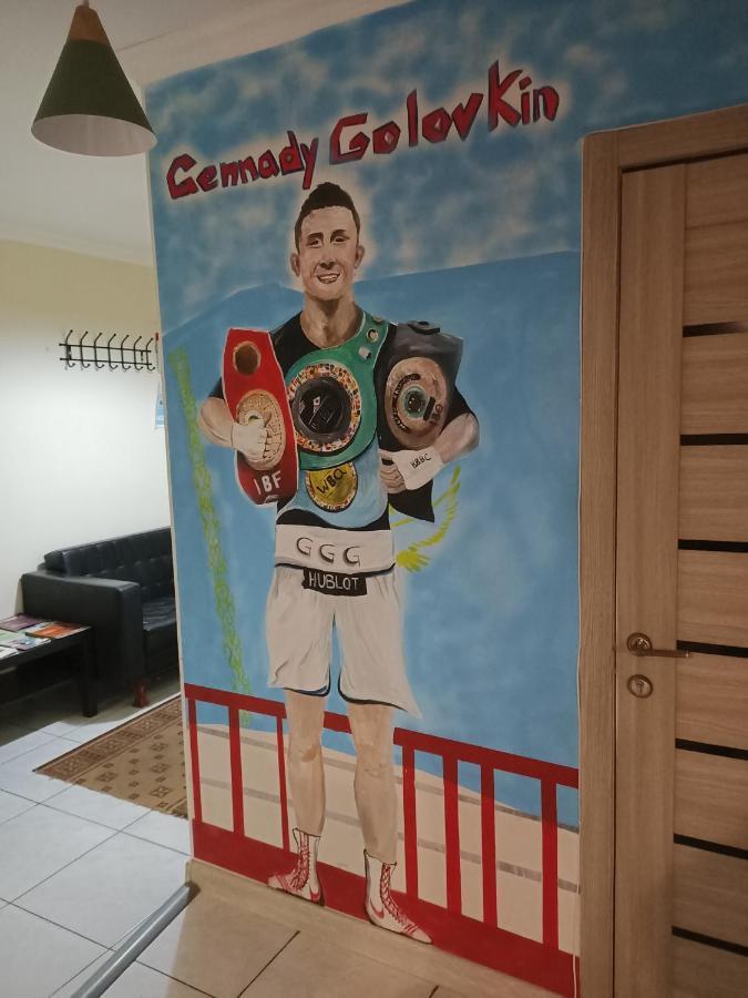Makenty House Astana Hostel Ngoại thất bức ảnh