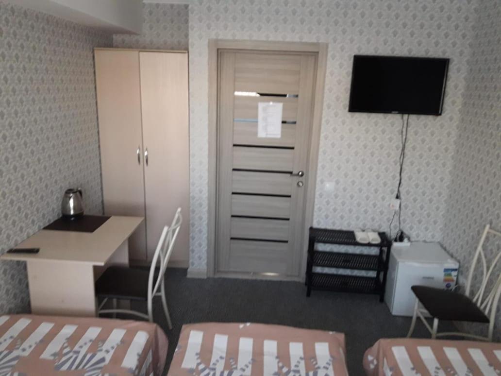 Makenty House Astana Hostel Ngoại thất bức ảnh